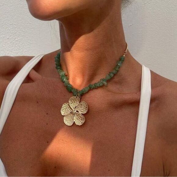 Green beaded Floral Necklace A1247 - Picture 1 of 4